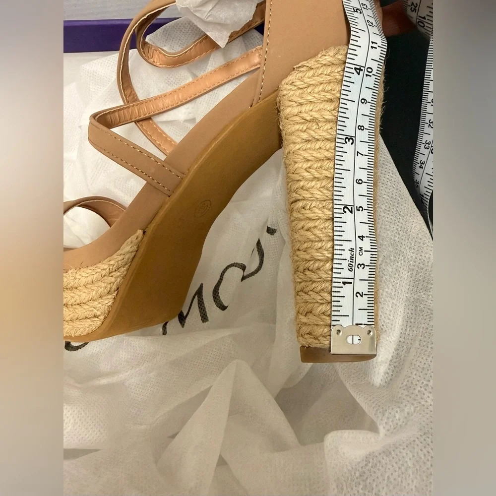NWT TOP Moda Tan Platform Heels - Picture 6 of 6